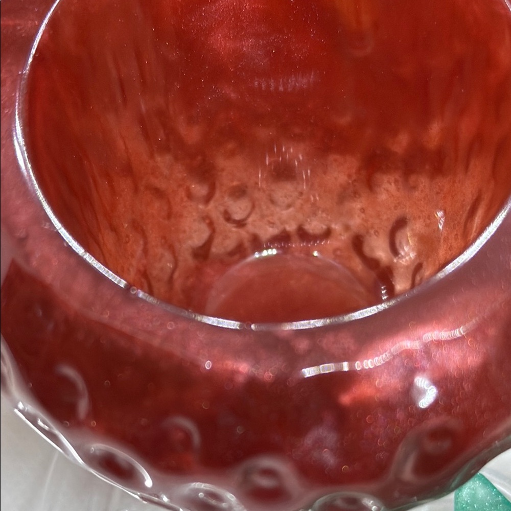 Elegant Red Resin Strawberry Jar - Picture 4 of 12